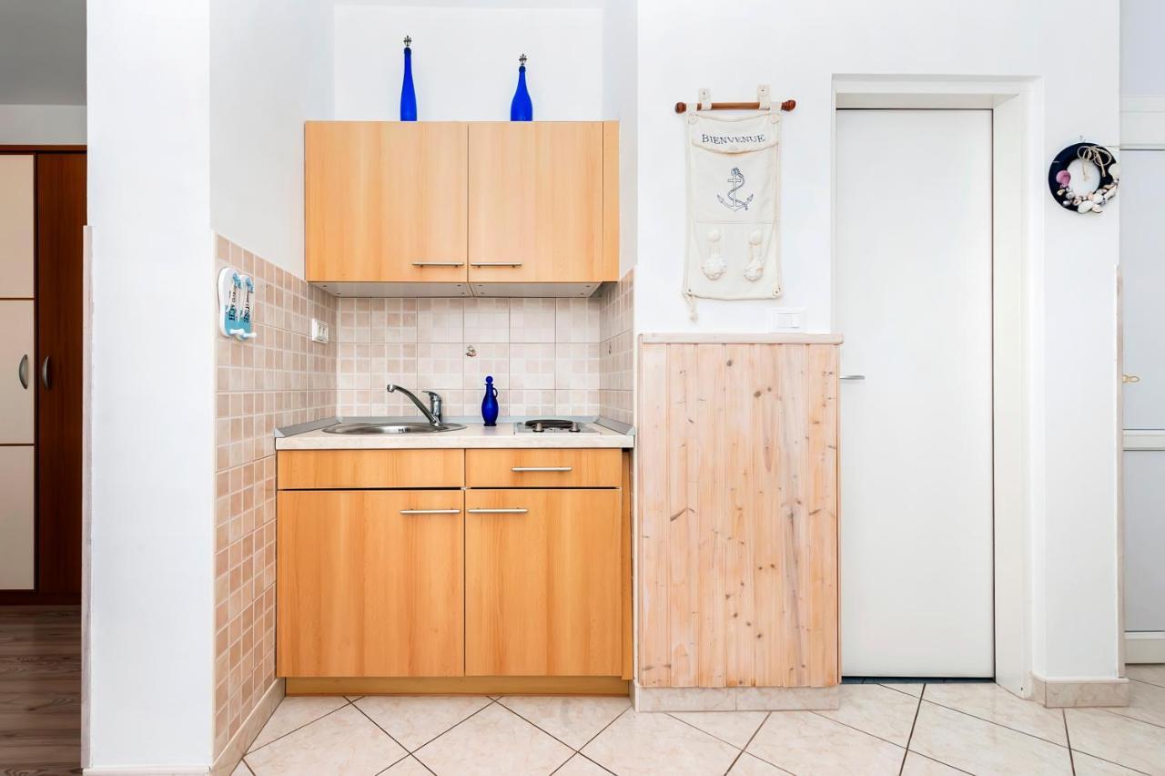 Banko Apartments ロヴィニ エクステリア 写真