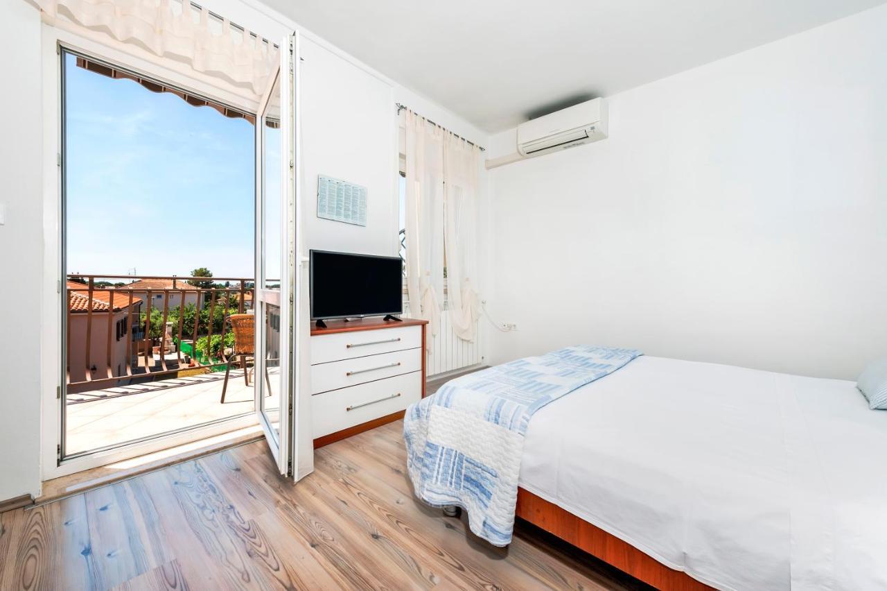 Banko Apartments ロヴィニ エクステリア 写真