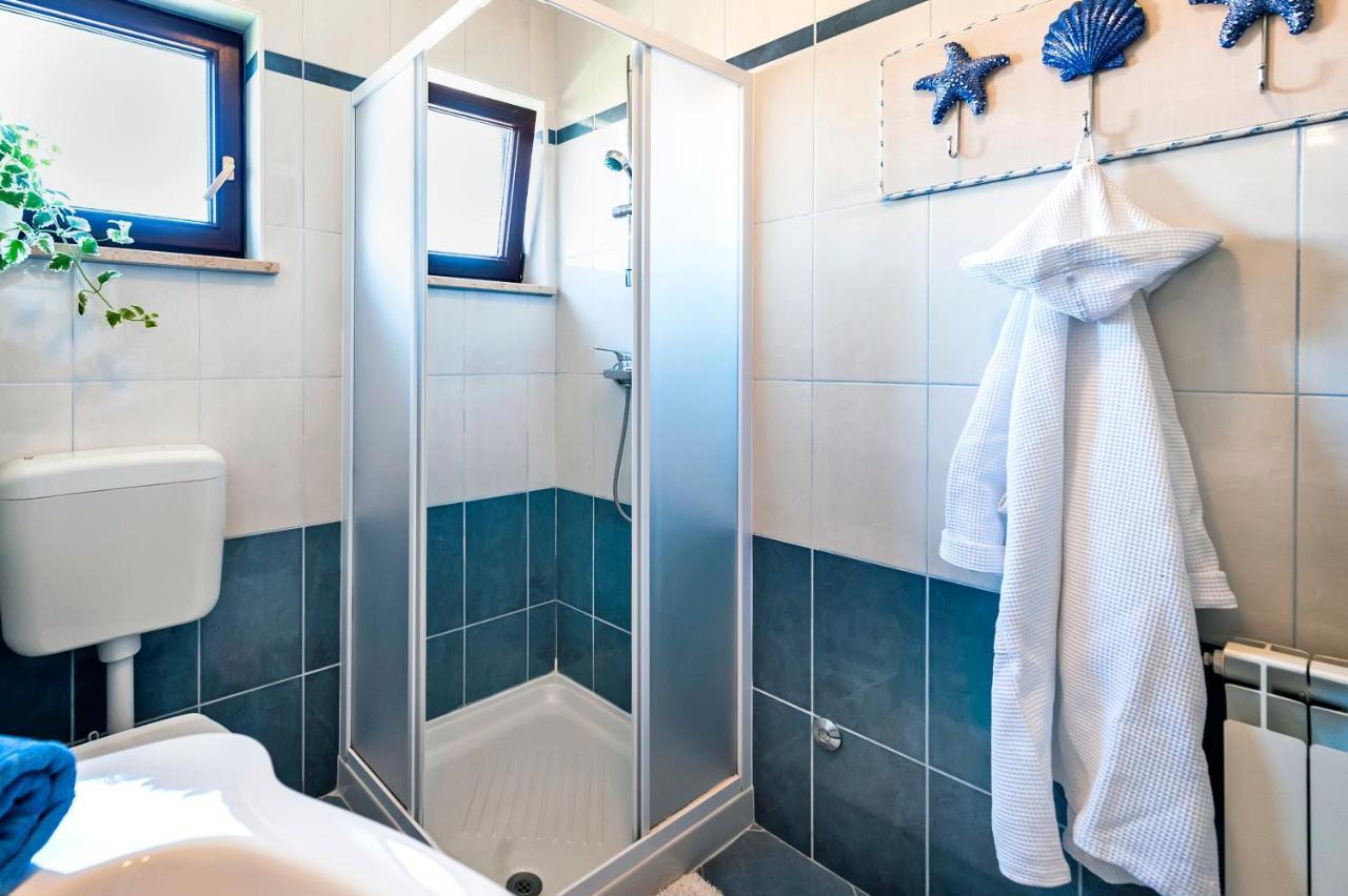Banko Apartments ロヴィニ エクステリア 写真